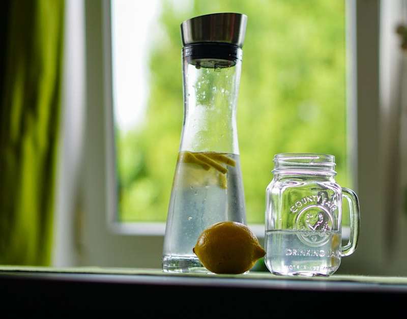 Explora 7 bebidas detox que muitos usam para reforçar a saúde. Incluímos receitas práticas e deliciosas, explicamos os benefícios e como prepará-las.
