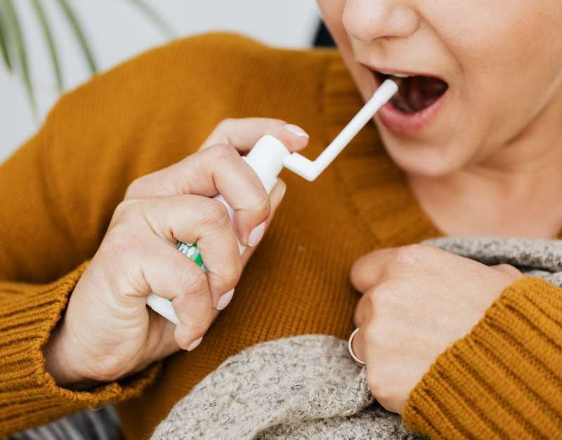 Uma dor de garganta forte é um sintoma comum e, muitas vezes, bastante incómodo, que pode surgir de forma súbita e afetar significativamente a qualidade de…