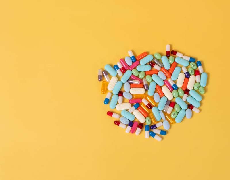 A Fluoxetina, comercializada em Portugal sob diversas designações, sendo a mais conhecida o Prozac, é um dos antidepressivos mais prescritos a nível mundia…