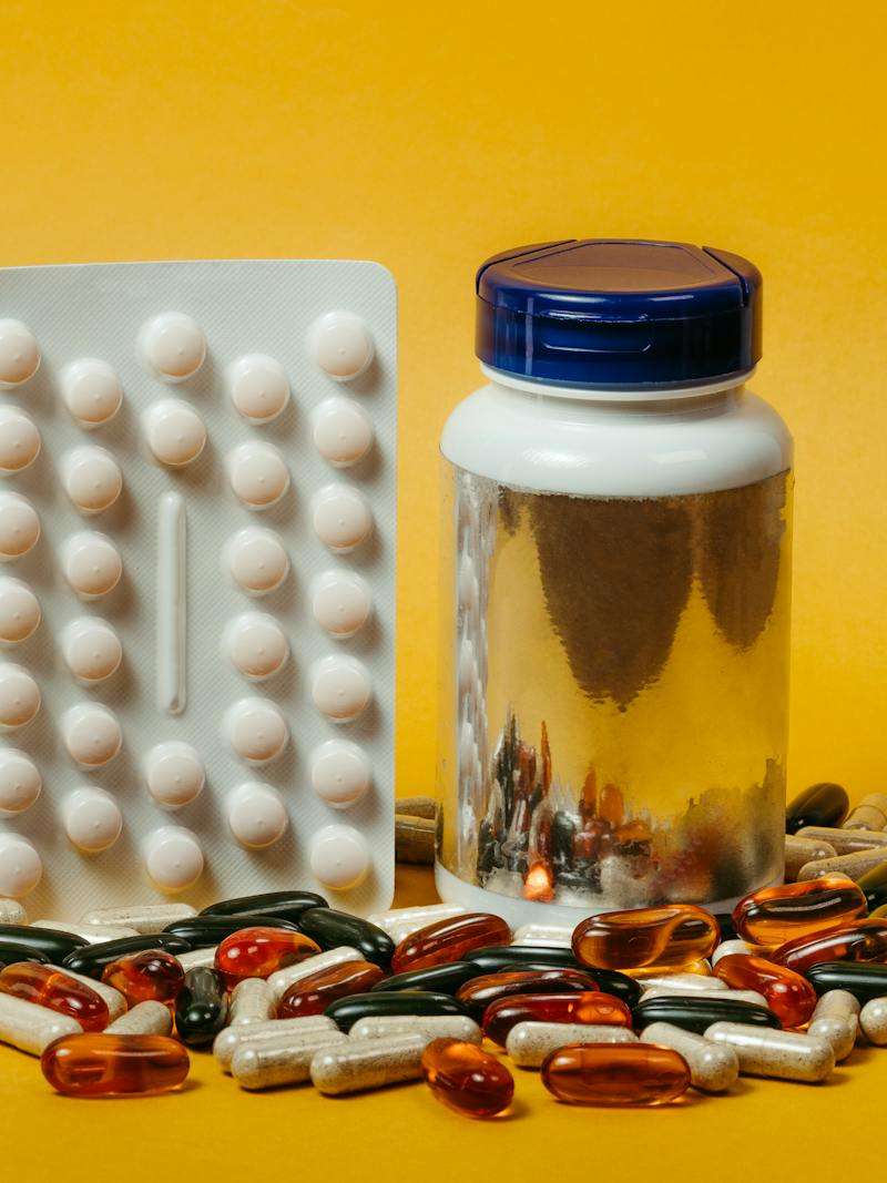 Descubra os melhores nootrópicos de 2026 para potenciar o foco, a memória e a criatividade. Este guia completo analisa os suplementos mais eficazes.
