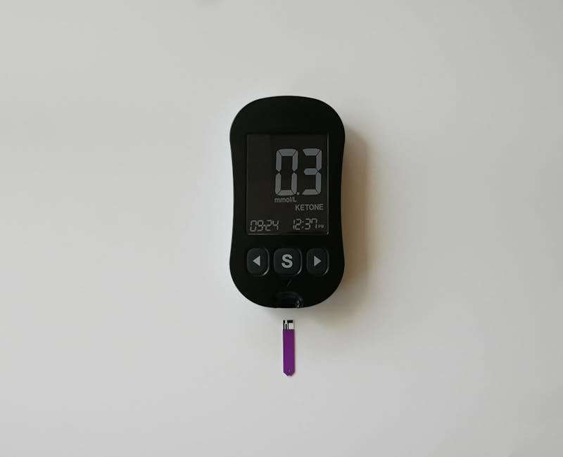 Descobre a análise completa ao NuviaLab Keto, um suplemento para a dieta cetogénica. Avaliamos ingredientes, evidência, comparamos e mostramos onde comprar.