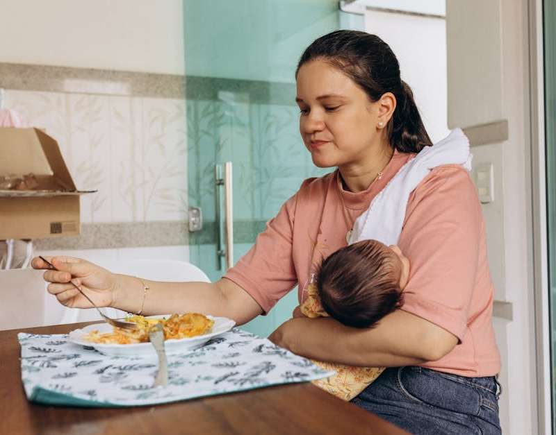 Descubra como perder peso pós-parto de forma segura e eficaz. Obtém dicas práticas sobre alimentação saudável e exercícios adequados para ti.
