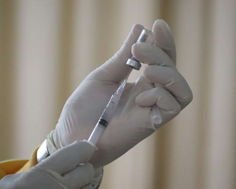 A vacinação contra a Gripe e a COVID-19 é uma medida crucial de saúde pública, especialmente para proteger os grupos mais vulneráveis. Para a época sazonal…