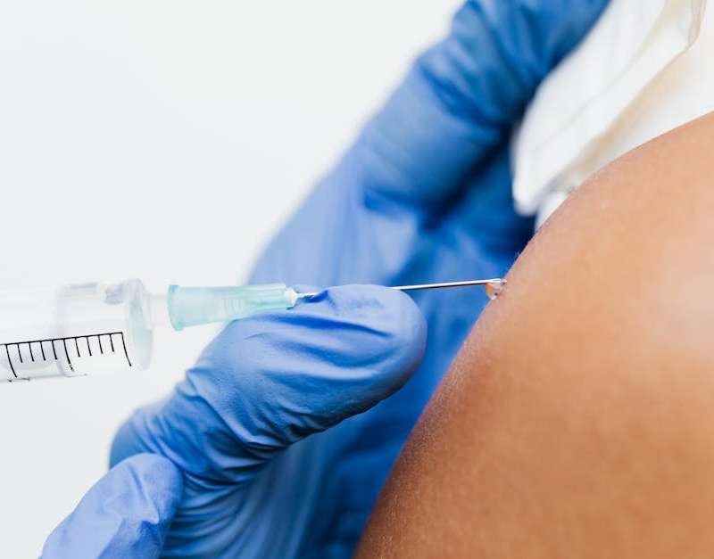 As infeções pneumocócicas representam uma preocupação significativa para a saúde pública, especialmente em adultos, podendo causar doenças graves como pneu…