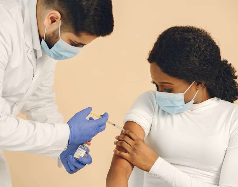 A vacina contra o tétano é uma das ferramentas mais eficazes para prevenir uma doença grave, causada pela toxina produzida pela bactéria Clostridium tetani…