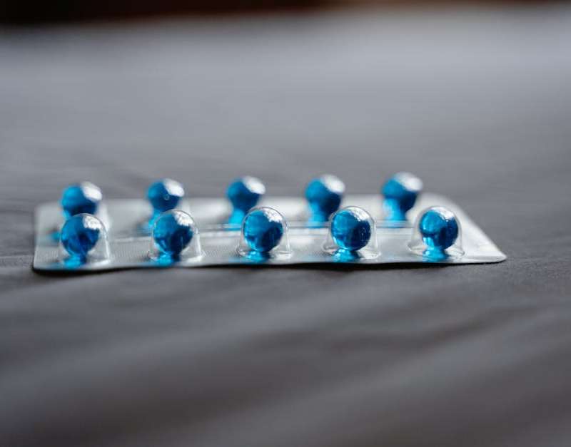 Conheça o Xenical (Orlistat) e como pode ajudar no controlo do peso. Explicamos o seu funcionamento, efeitos e onde encontrar este medicamento.